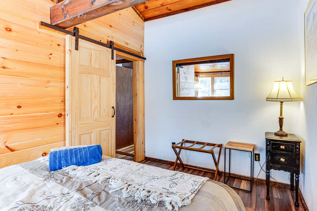 8 Mi to Cranmore Mtn Resort: A-Frame w/ Fire Pit