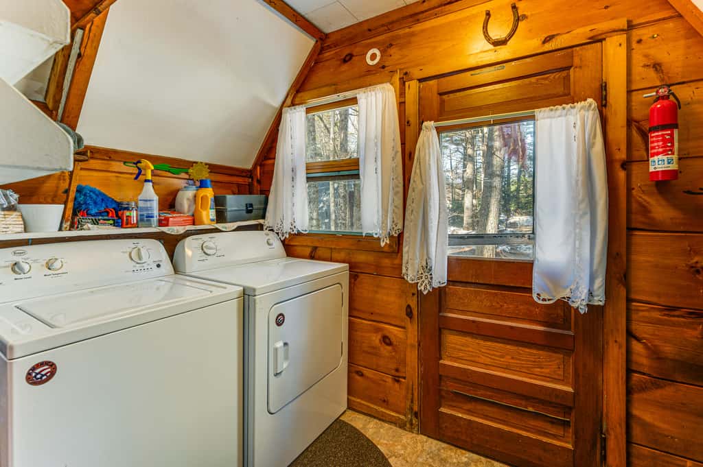 8 Mi to Cranmore Mtn Resort: A-Frame w/ Fire Pit