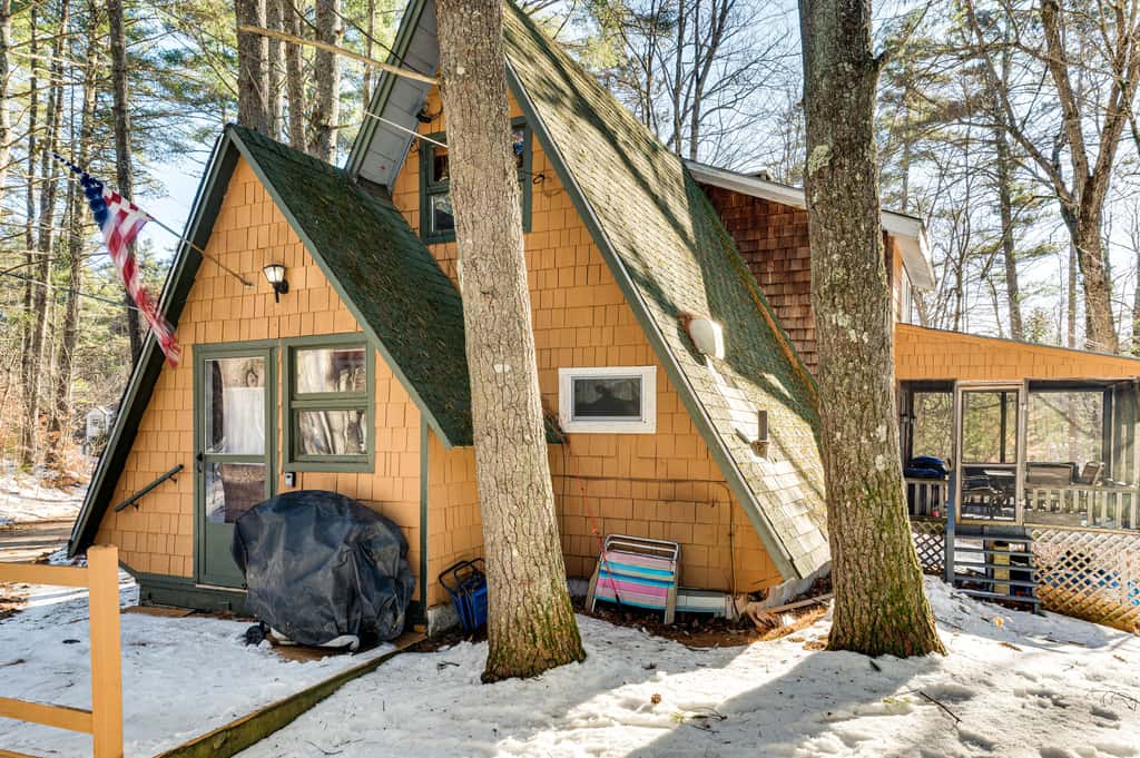 8 Mi to Cranmore Mtn Resort: A-Frame w/ Fire Pit