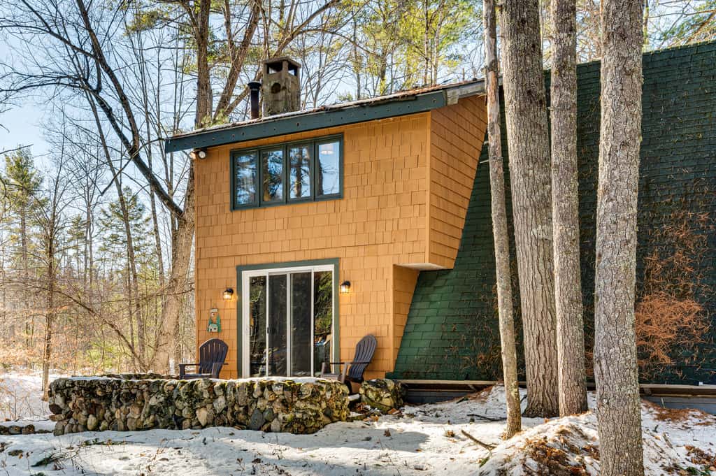 8 Mi to Cranmore Mtn Resort: A-Frame w/ Fire Pit
