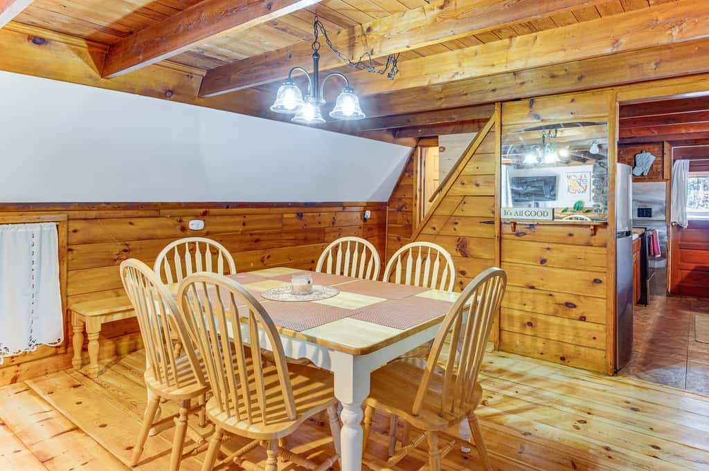 8 Mi to Cranmore Mtn Resort: A-Frame w/ Fire Pit