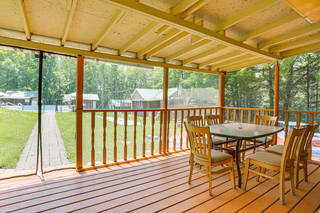 5 Mi to Marina & Raceways: Monticello Retreat!