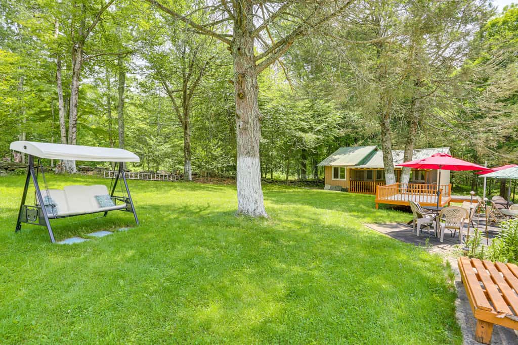 5 Mi to Marina & Raceways: Monticello Retreat!