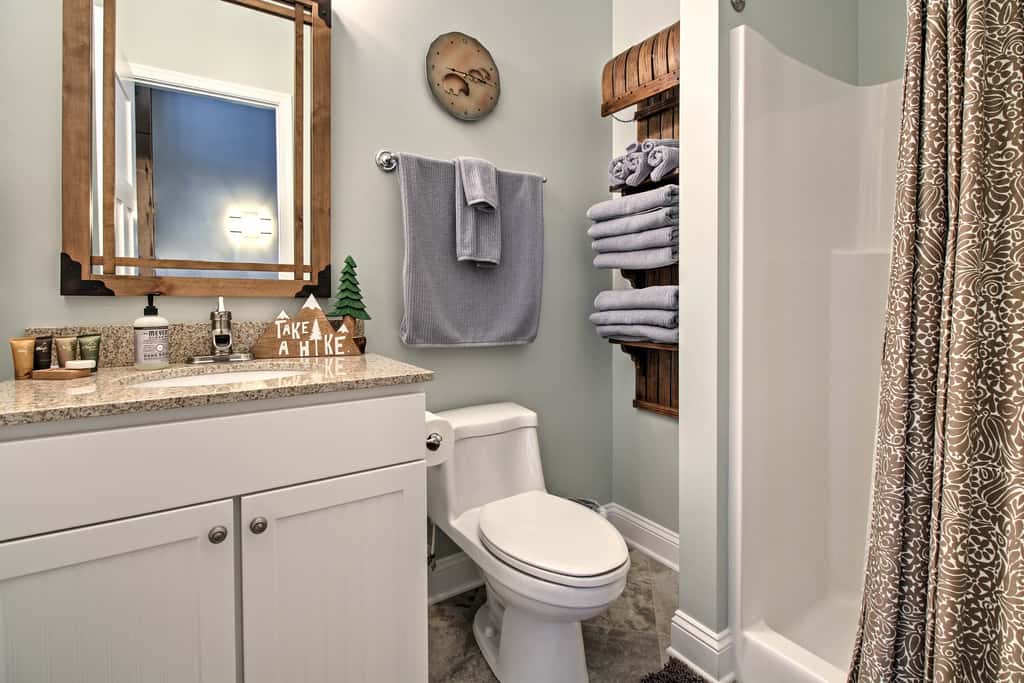 Grand Chalet w/ Hot Tub -  Near Wintergreen Resort