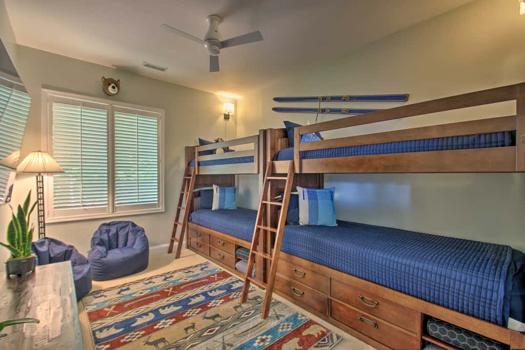 Grand Chalet w/ Hot Tub -  Near Wintergreen Resort