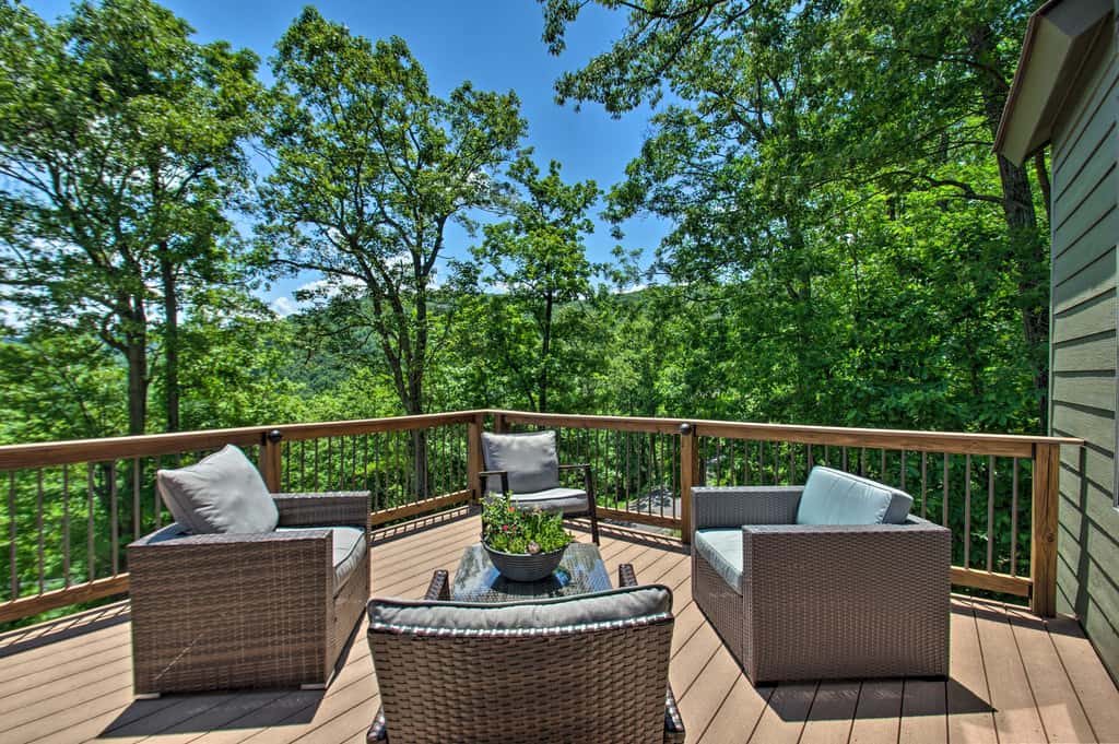 Grand Chalet w/ Hot Tub -  Near Wintergreen Resort