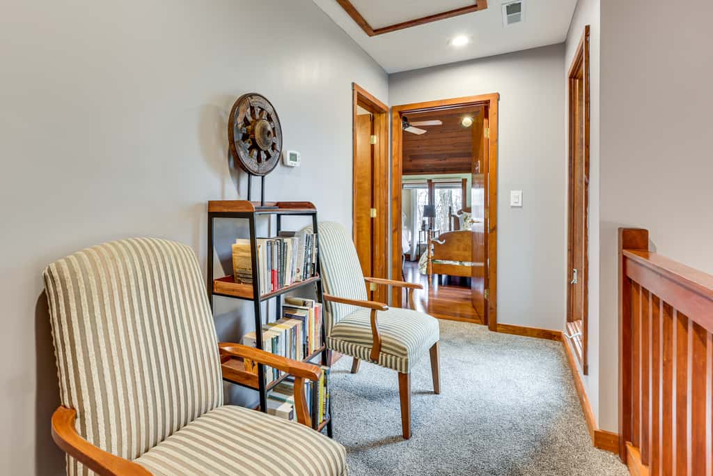 Grand Wintergreen Resort Home w/ Hot Tub!