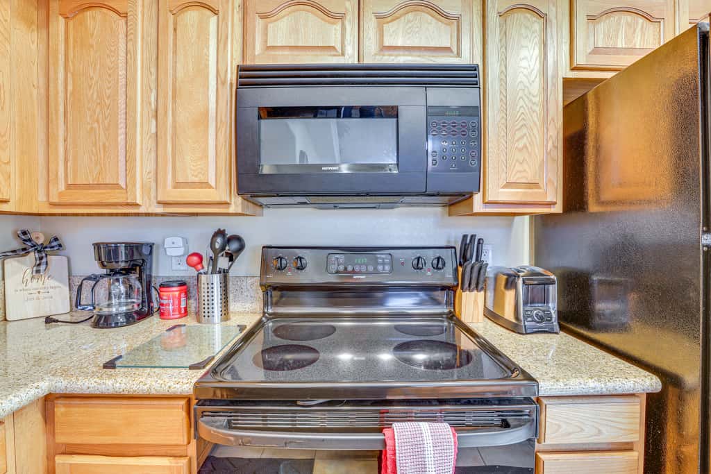 Resort Pool & Spa Access: Mesquite Condo!