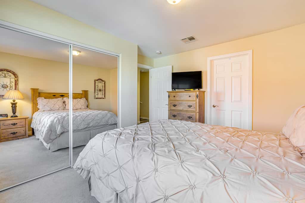 Resort Pool & Spa Access: Mesquite Condo!