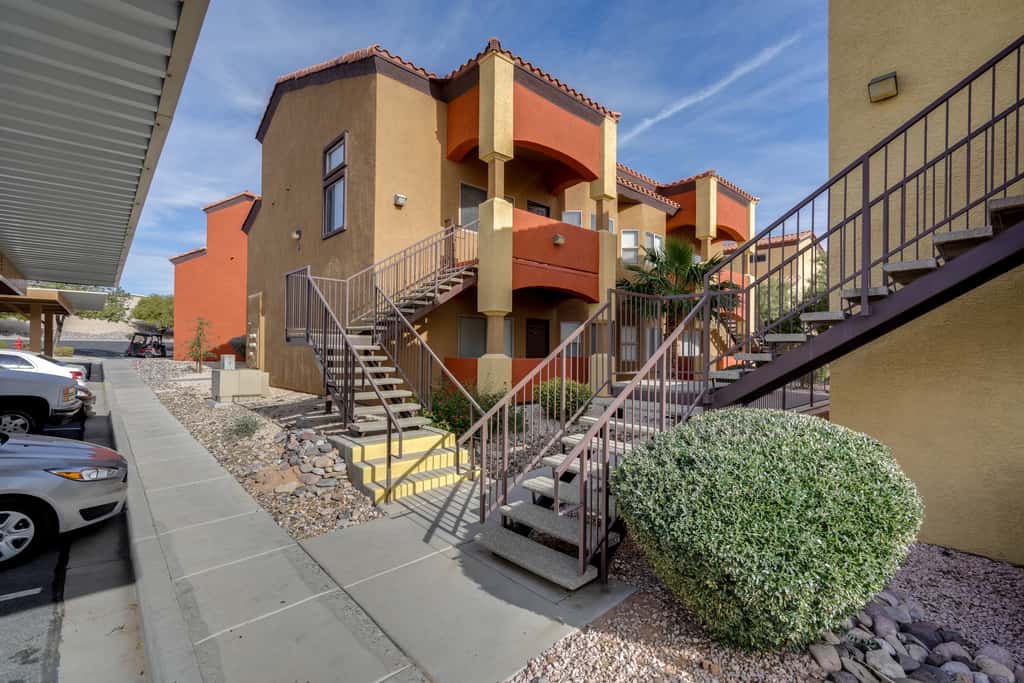 Resort Pool & Spa Access: Mesquite Condo!
