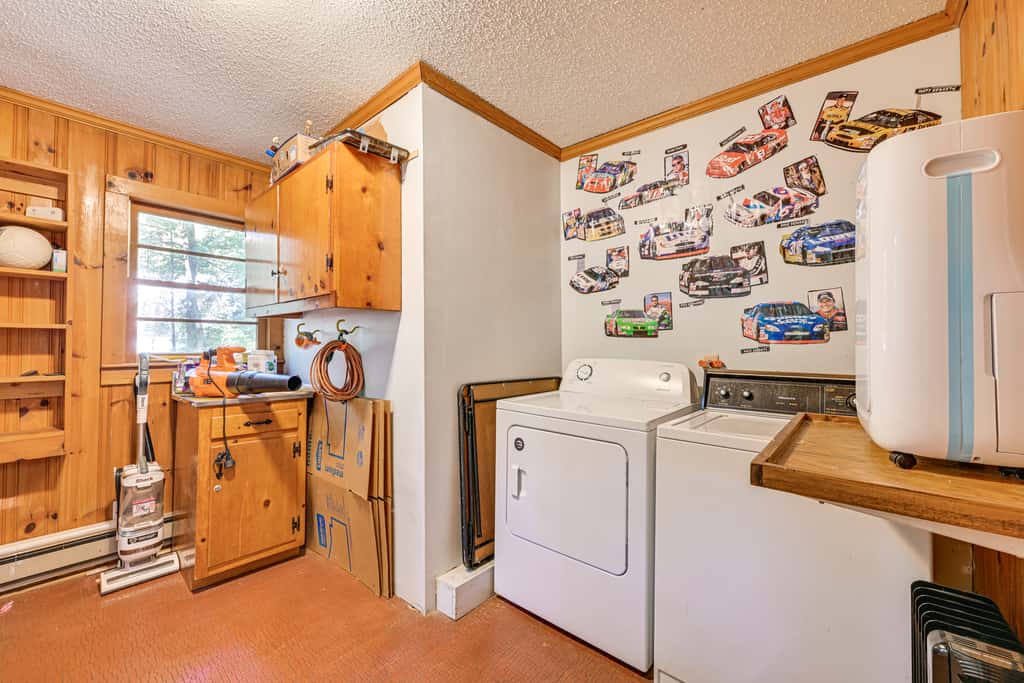 Private Dock & Beach! Lake Norman Cottage Hideaway