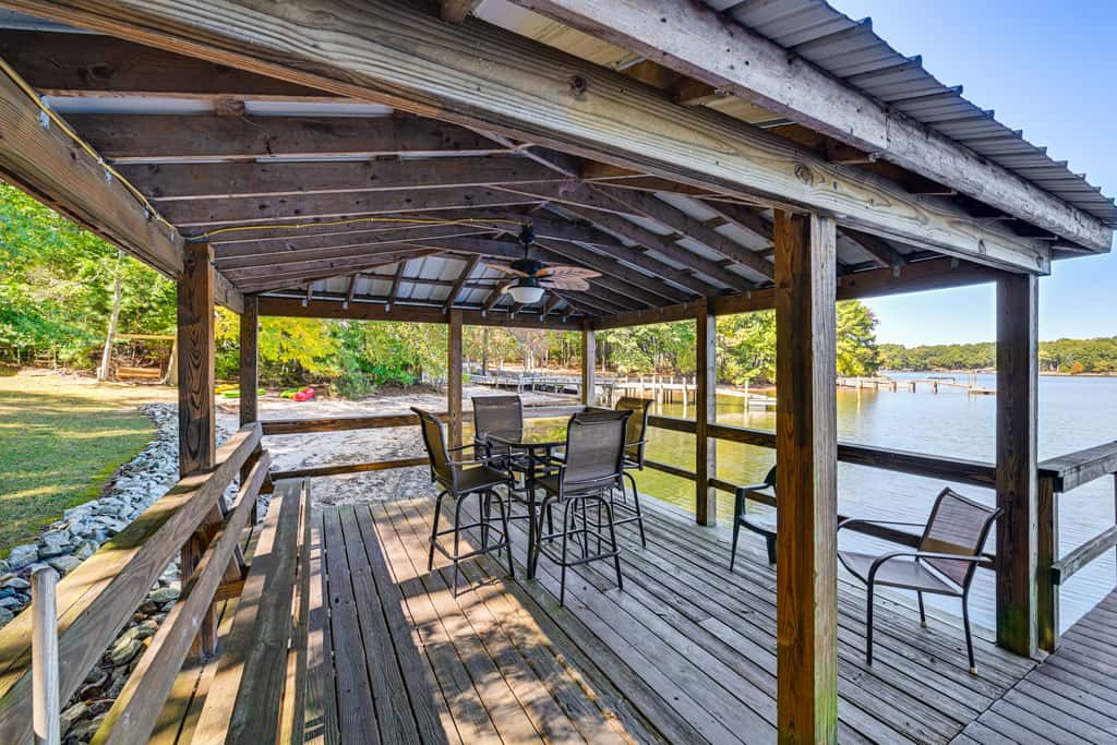 Private Dock & Beach! Lake Norman Cottage Hideaway