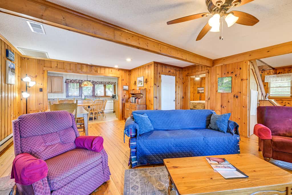 Private Dock & Beach! Lake Norman Cottage Hideaway