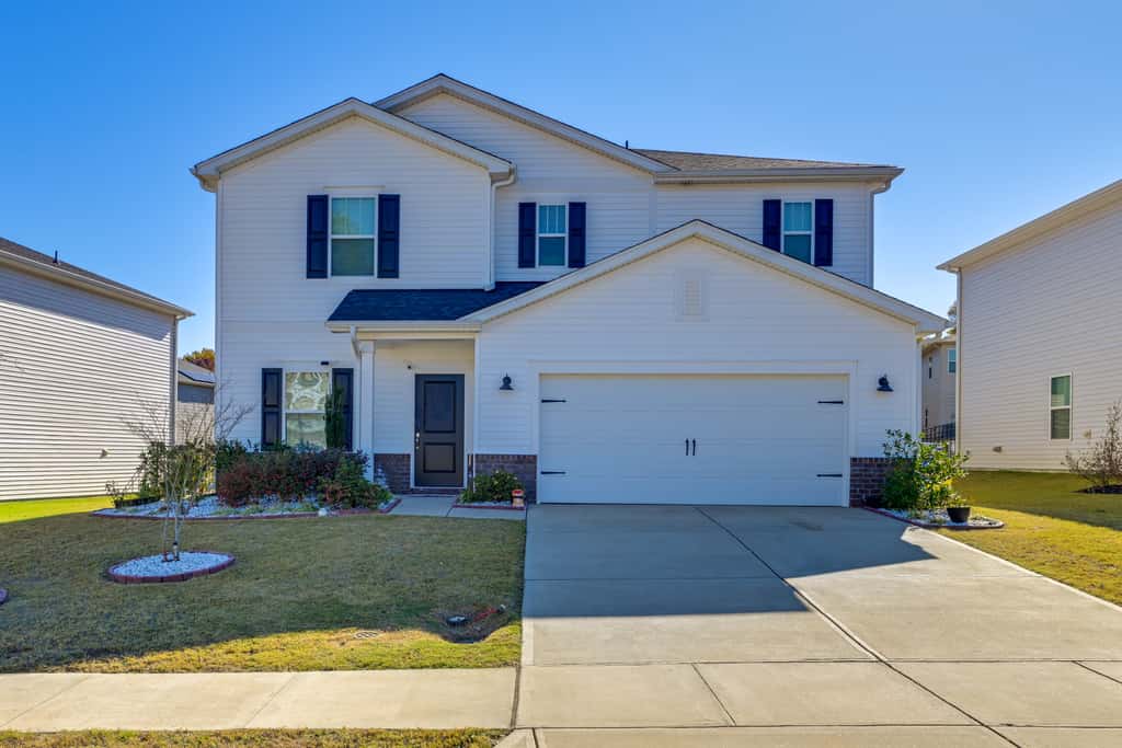 Pool Access + Patio: Quiet Home Near Lake Norman