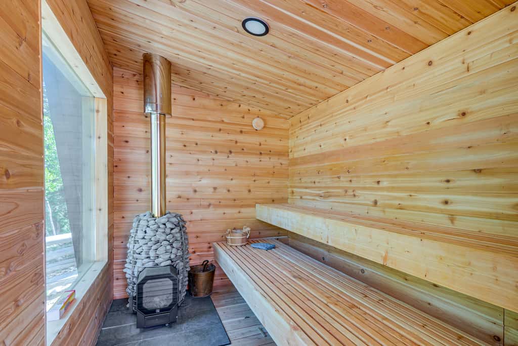 Fire Pit + Sauna: Inviting Utah Cabin