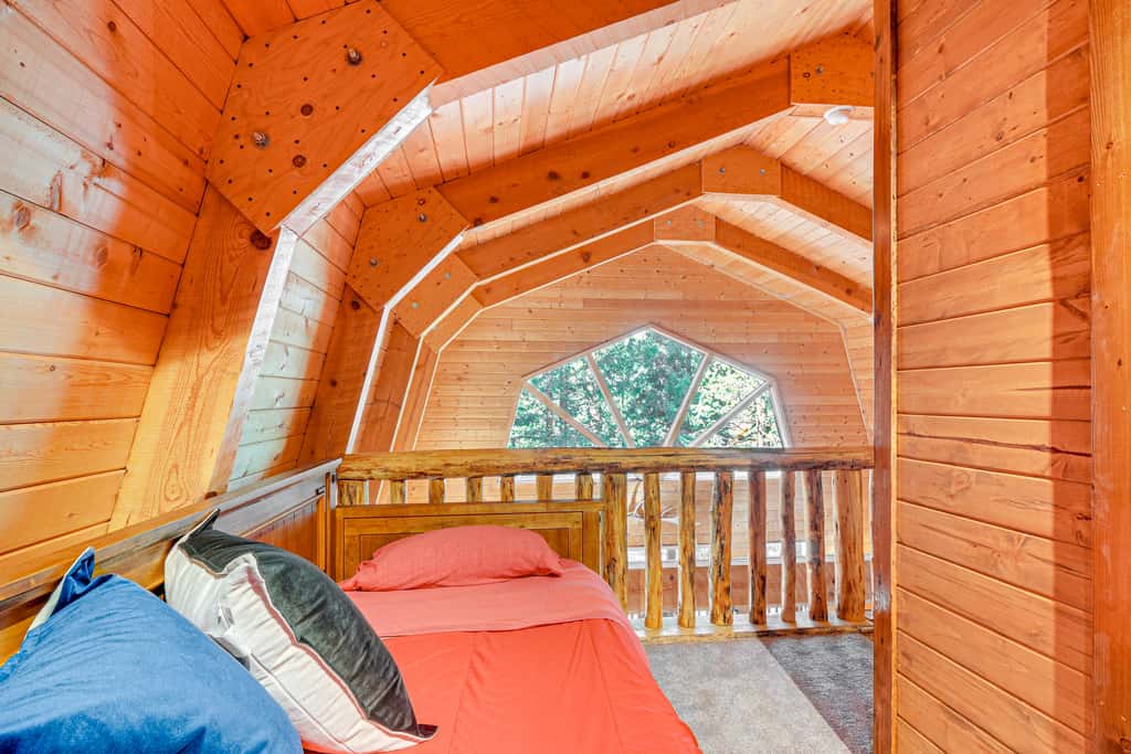 Near National Parks: Duck Creek Cabin Retreat