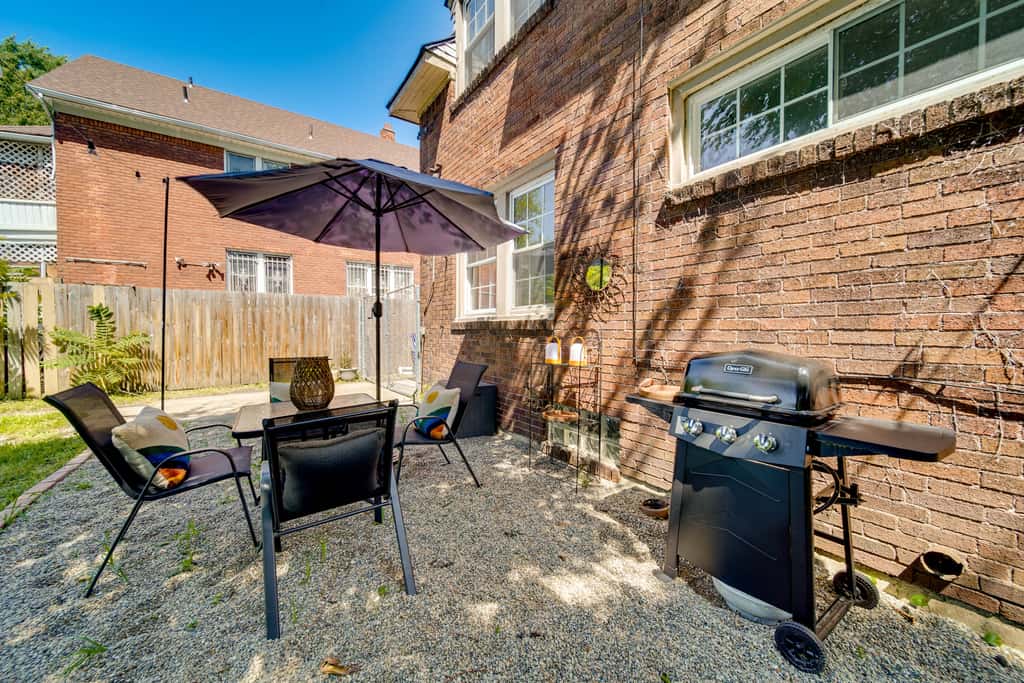 Historic Detroit Bungalow: Pet & Family Friendly