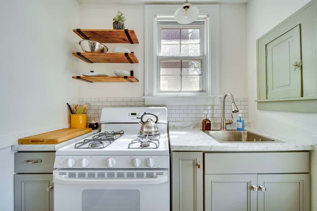 Historic Detroit Bungalow: Pet & Family Friendly