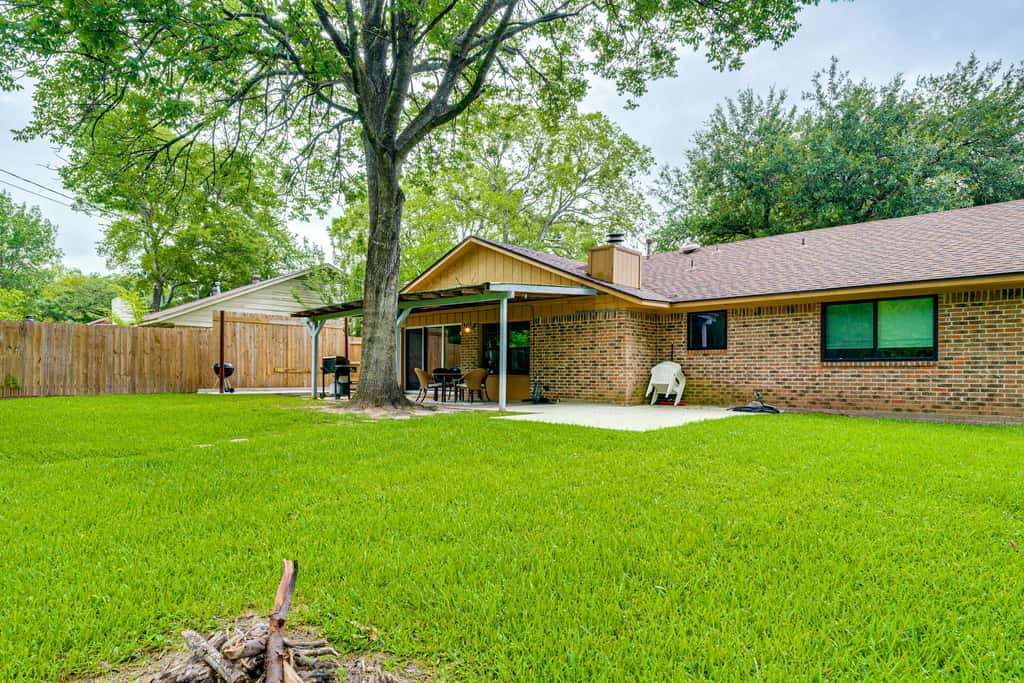 4 Mi to Texas A&M! Cozy Home Away From Home