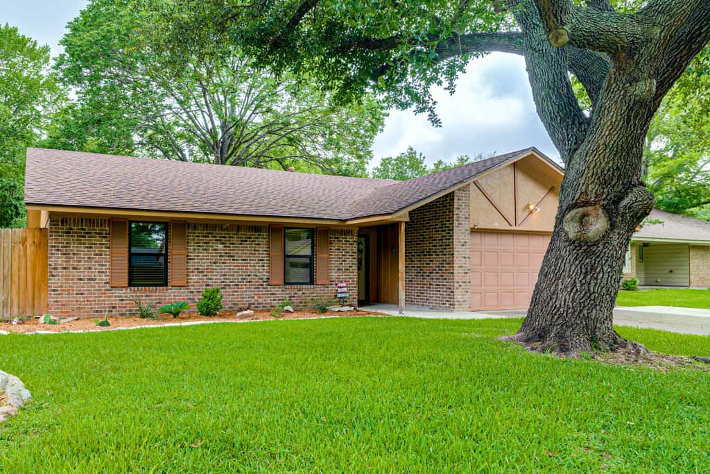 4 Mi to Texas A&M! Cozy Home Away From Home