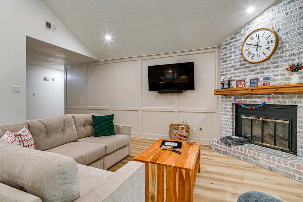 4 Mi to Texas A&M! Cozy Home Away From Home