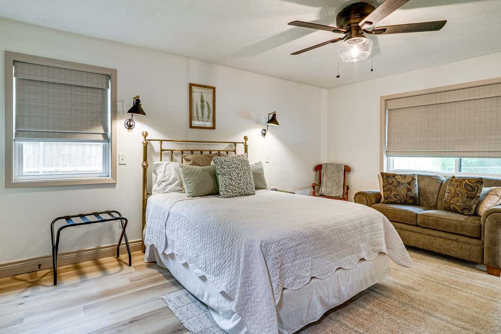 4 Mi to Texas A&M! Cozy Home Away From Home