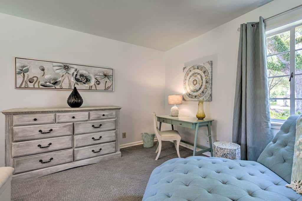 Ocean Springs Home - Walk to Beach & Downtown!