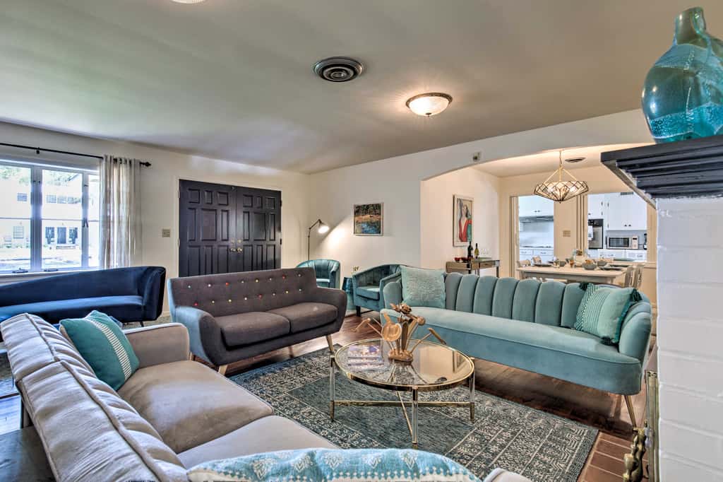 Ocean Springs Home - Walk to Beach & Downtown!