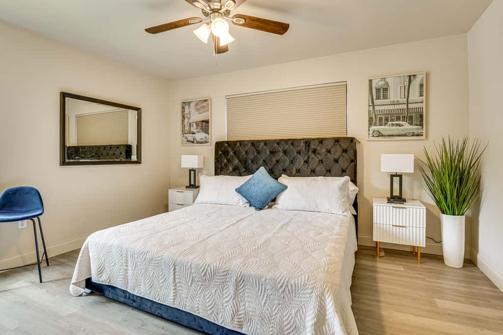 2 Mi to UF Campus: Modern Condo w/ Pool Access!