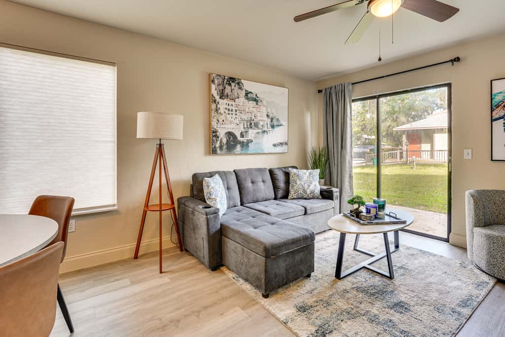 2 Mi to UF Campus: Modern Condo w/ Pool Access!