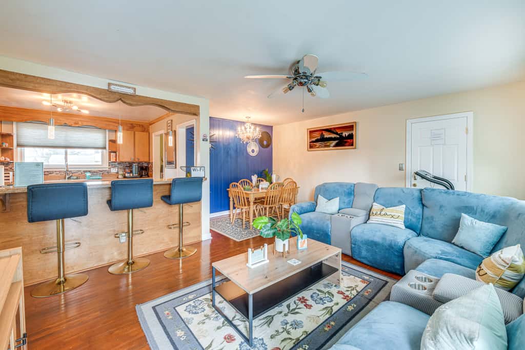 Colonial Heights Home w/ Large Yard & BBQ Grill!