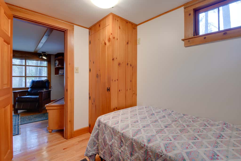 North Conway Home < Walk to Slopes at Cranmore!