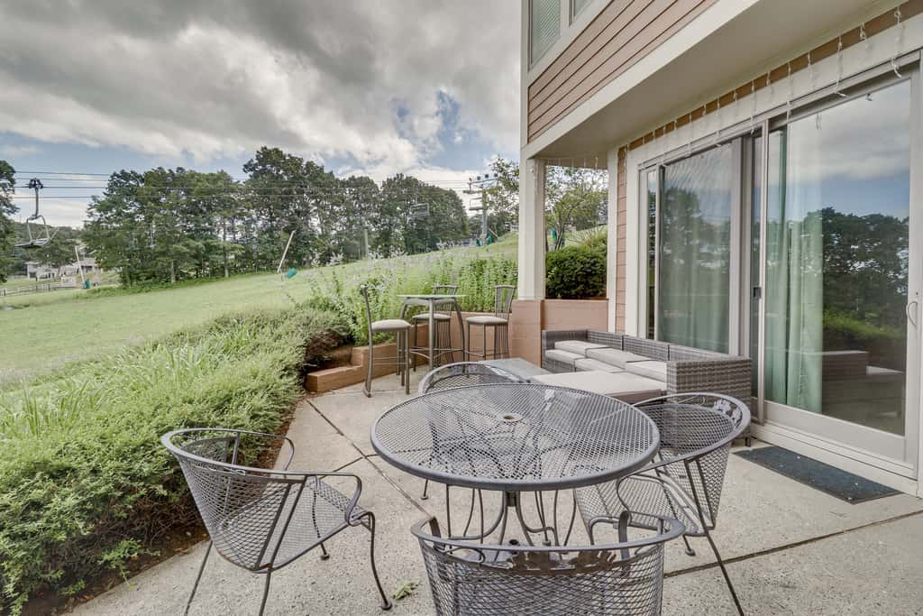 All-Season Fun! Wintergreen Resort Condo w/ Views