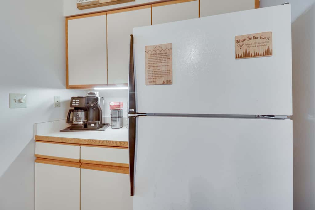 All-Season Fun! Wintergreen Resort Condo w/ Views