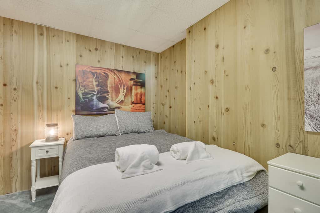 All-Season Fun! Wintergreen Resort Condo w/ Views