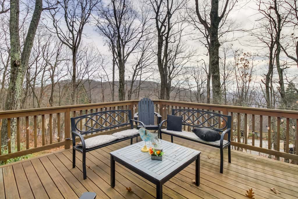 Wintergreen Resort Getaway w/ Deck, Mountain View!