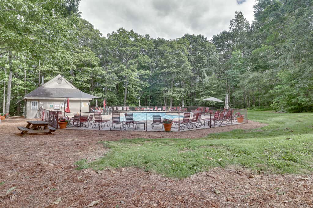 Pool Access: Scenic Condo in Wintergreen Resort!