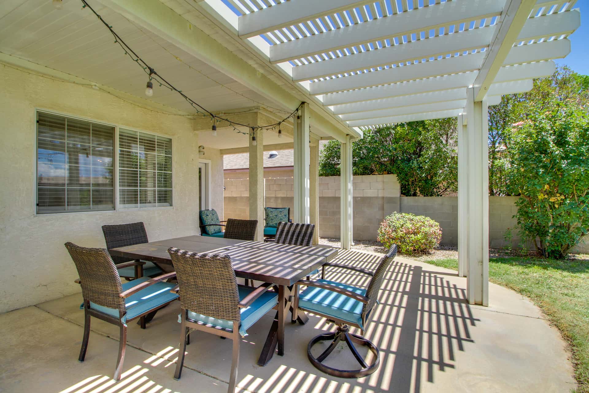 Explore ABQ &amp; Rancho Rio: Family Home w/ Patios!