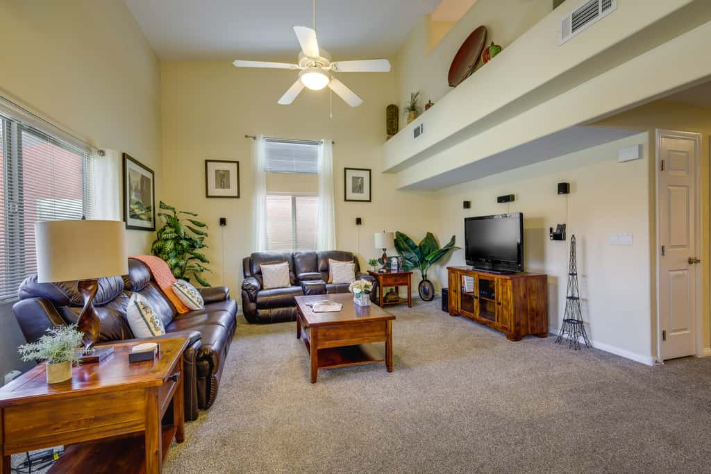 Mesquite Condo w/ Community Pool & Hot Tub!