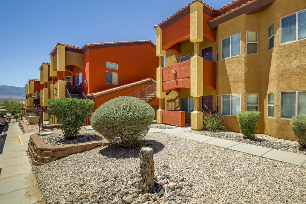 Mesquite Condo w/ Community Pool & Hot Tub!