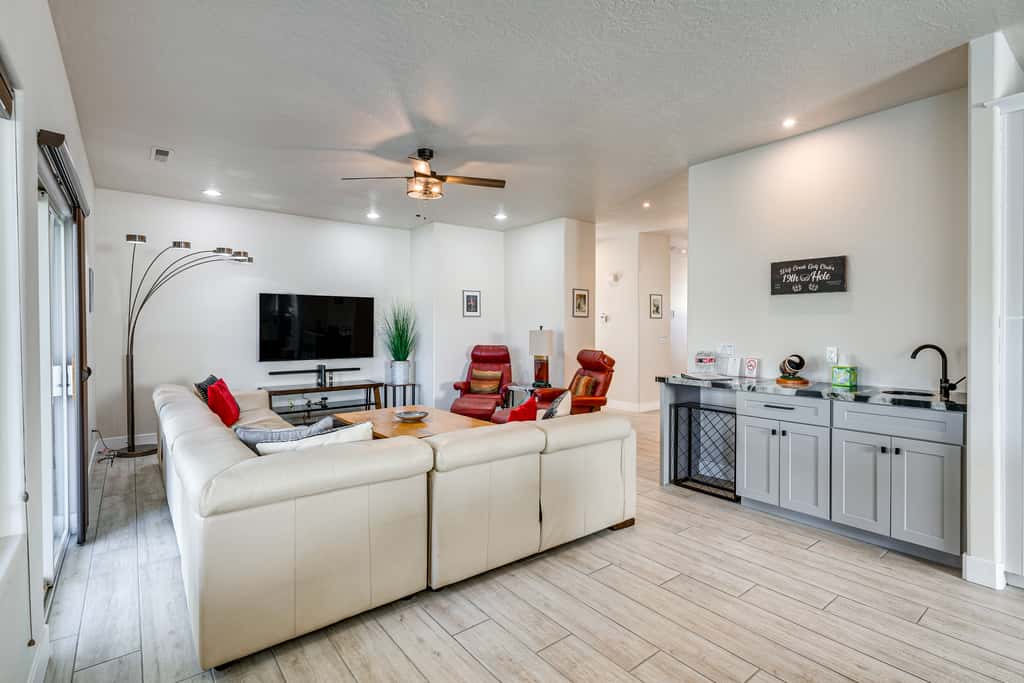 Spacious Mesquite Getaway - 1/2 Mi to Golf Course