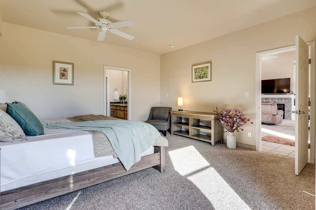 Golf, Hike & Stargaze: Quiet Home in Las Cruces