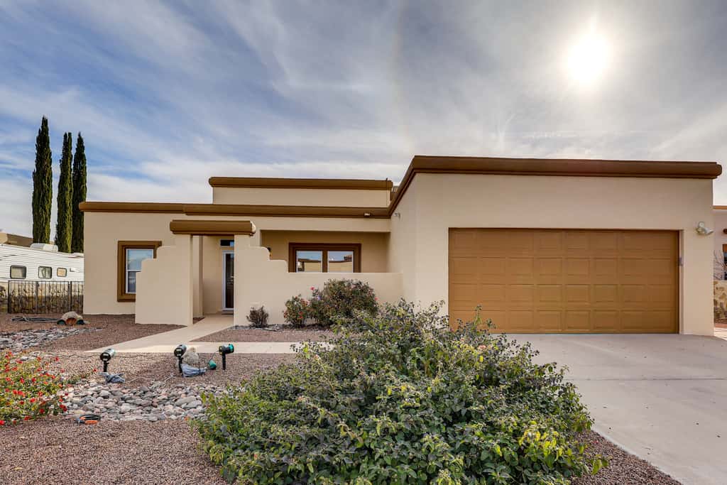 Golf, Hike & Stargaze: Quiet Home in Las Cruces