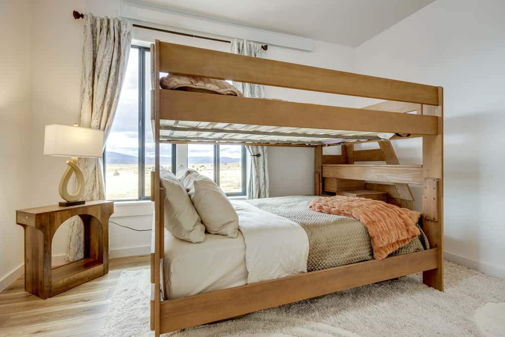 Mtn-View Gem Near Chico, Sage & Yellowstone!