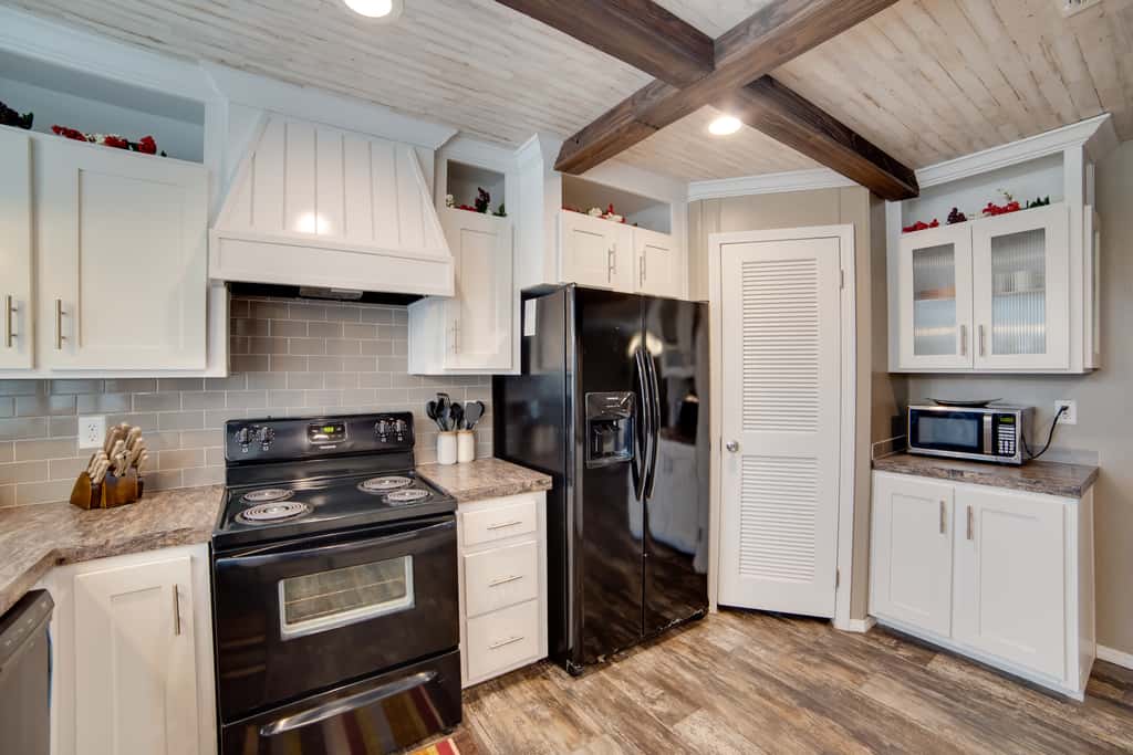 Steps to WES Arena: Pet-Friendly Cabin w/ Deck!
