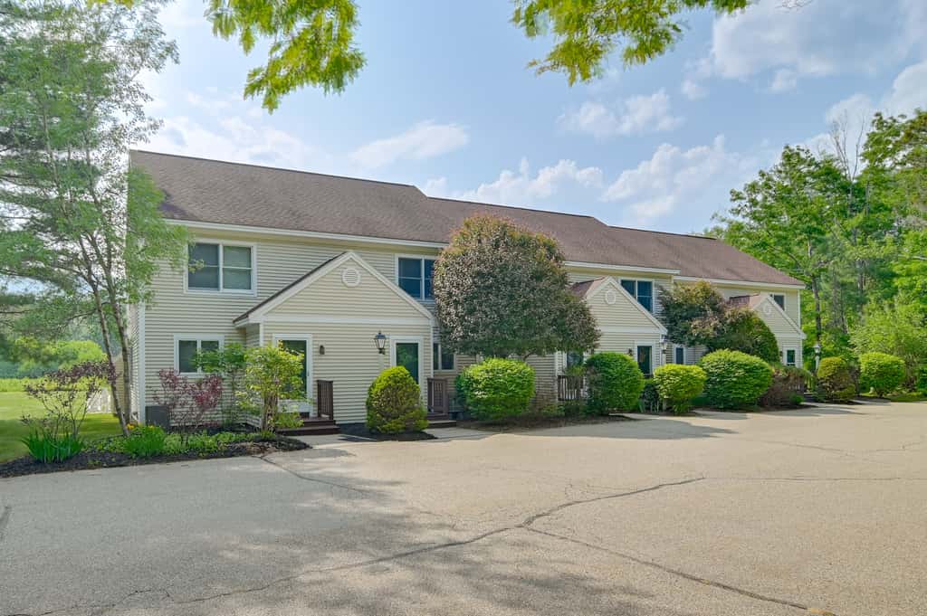 North Conway Home for Fall Adventures