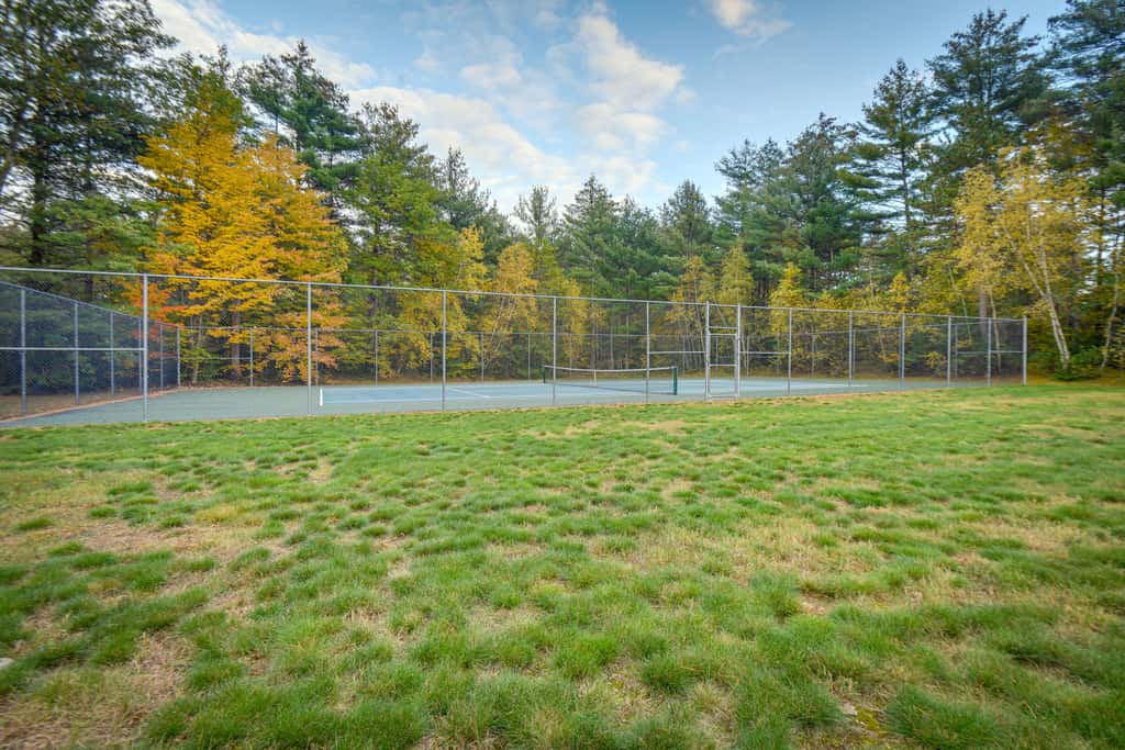 North Conway Home for Fall Adventures
