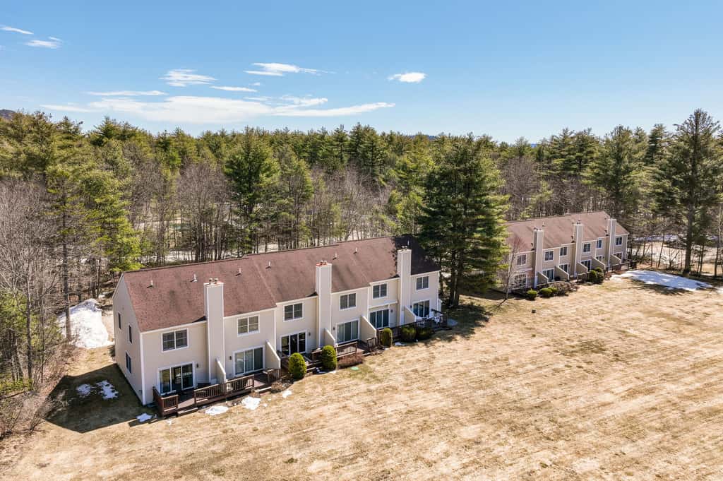 North Conway Home for Fall Adventures