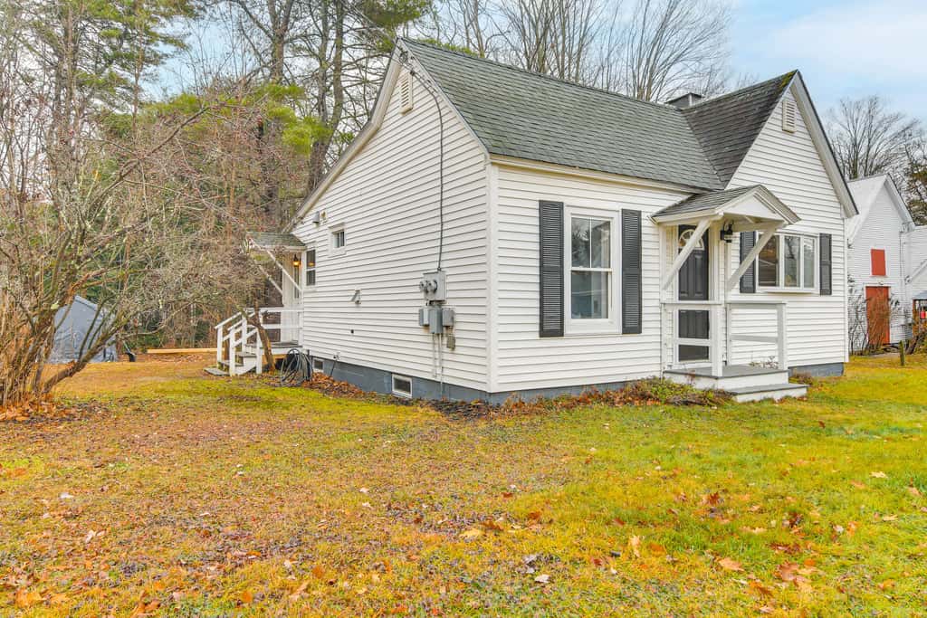 Ski, Hike & Fish: Dog-Friendly Gem in Conway