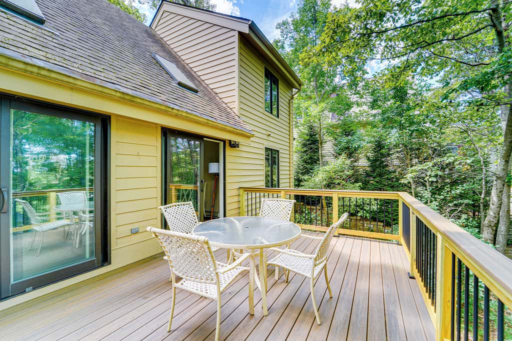 Wintergreen Resort Home w/ 2 Decks + Ski Access!